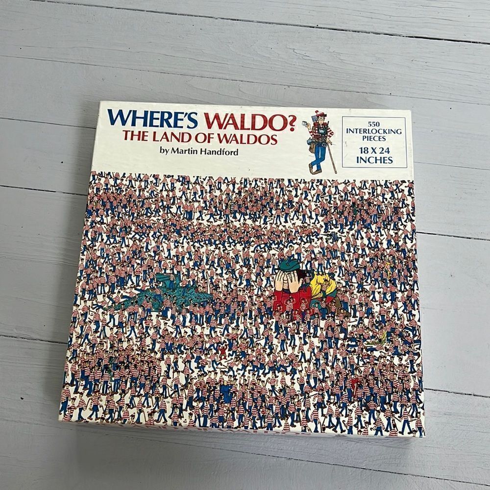 Where's Waldo 1990 The Land of Waldo 550 Interlocking Puzzle 18" x 24" NEW
